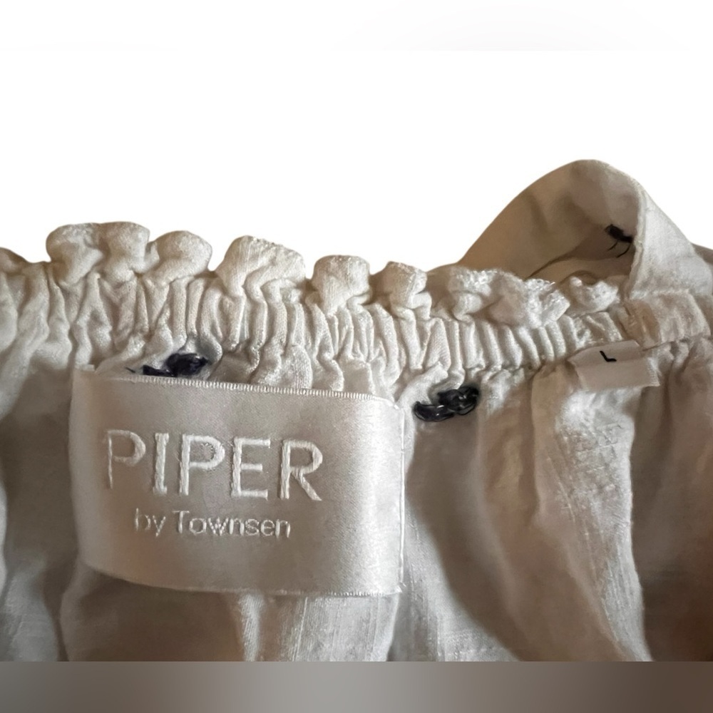 TOWNSEN White and Green Halter Blouse - Picture 5 of 5